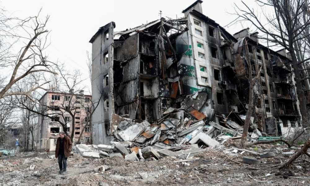 Ukraine's Zelenskiy condemns shelling as bodies line streets of Mariupol